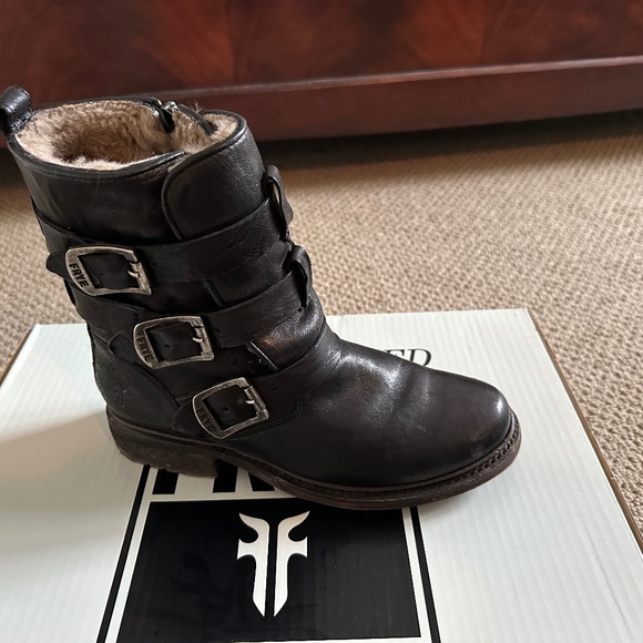 Frye - Picture 1 of 3